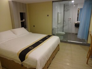 Superior Queen without window | Premium bedding, in-room safe, desk, blackout curtains - Hotel Mila Noa (Yangon)