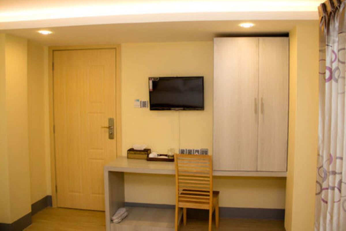 Room amenity