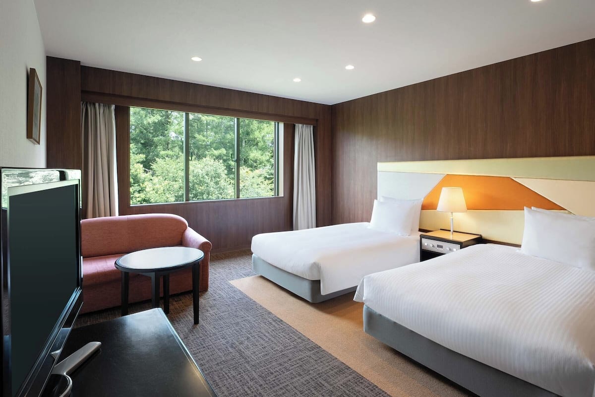 Standard Room (2 Twin Beds and 1 Sofabed) | Premium bedding, down duvets, in-room safe, desk