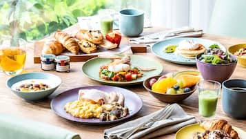 Daily buffet breakfast for a fee