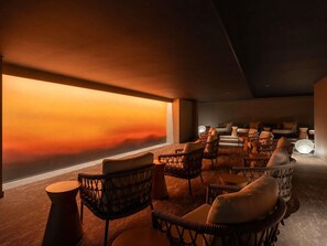 Premium bedding, down comforters, in-room safe, desk