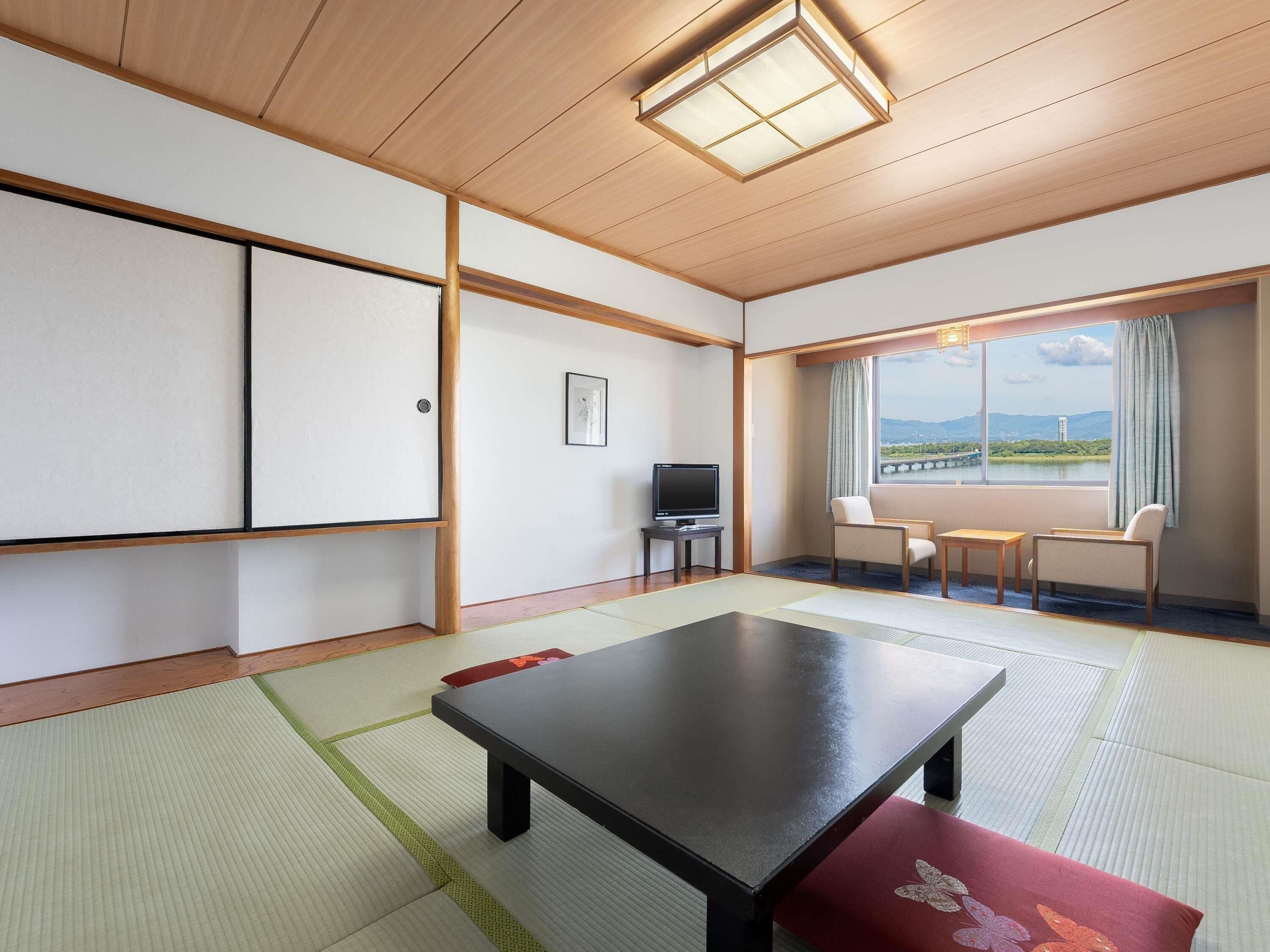 Habitación clásica, 3 camas individuales (Japanese Style) | Caja de seguridad en la habitación y tabla de planchar con plancha 