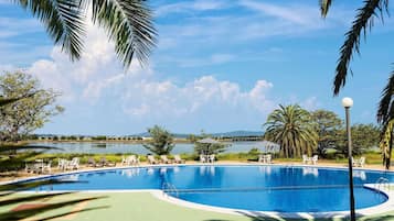 Seasonal outdoor pool