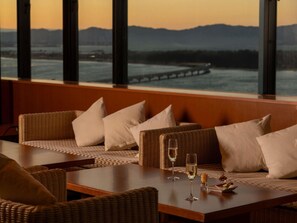 In-room safe, iron/ironing board, free WiFi, bed sheets - Grand Mercure Lake Hamana Resort & Spa (Hamamatsu)