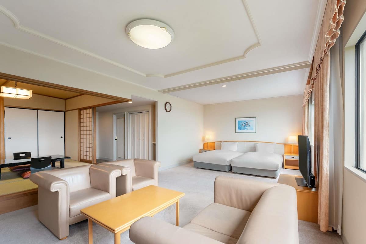 Classic Suite, 2 Twin Beds (Japanese Western Style) | Premium bedding, down comforters, in-room safe, desk