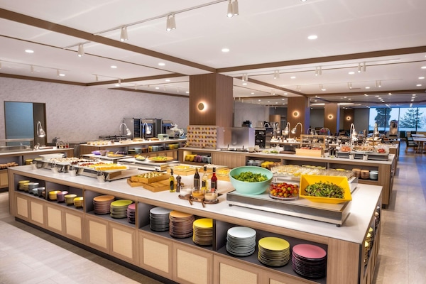 Daily buffet breakfast for a fee