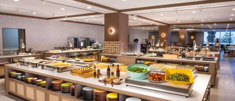 Desayuno buffet todos los días (con cargo)