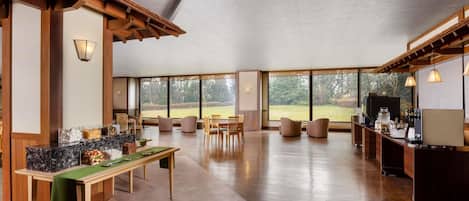 Premium bedding, down comforters, in-room safe, desk