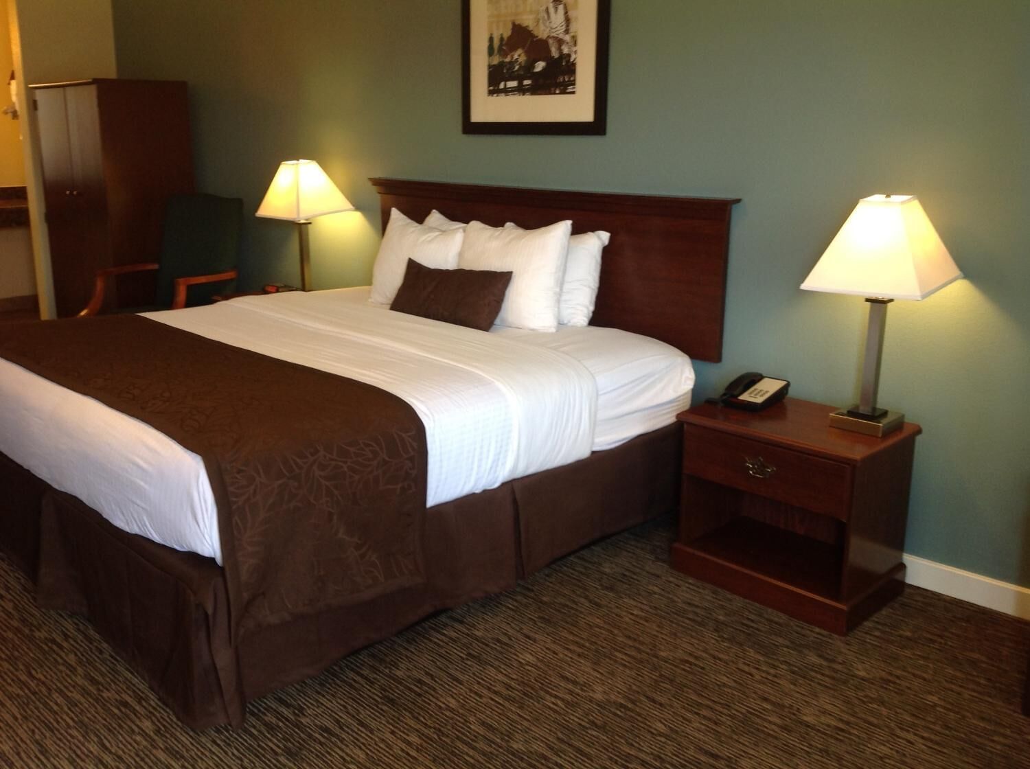 desk, iron/ironing board, free cots/infant beds, rollaway beds