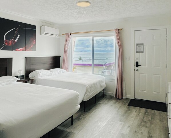 Kitchenette , 2 Double Beds Room, Ocean View