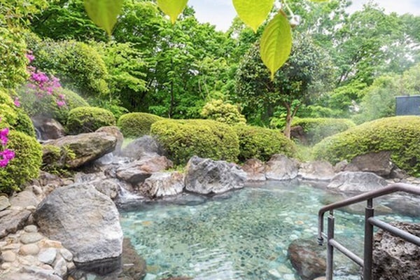 Suối nước nóng