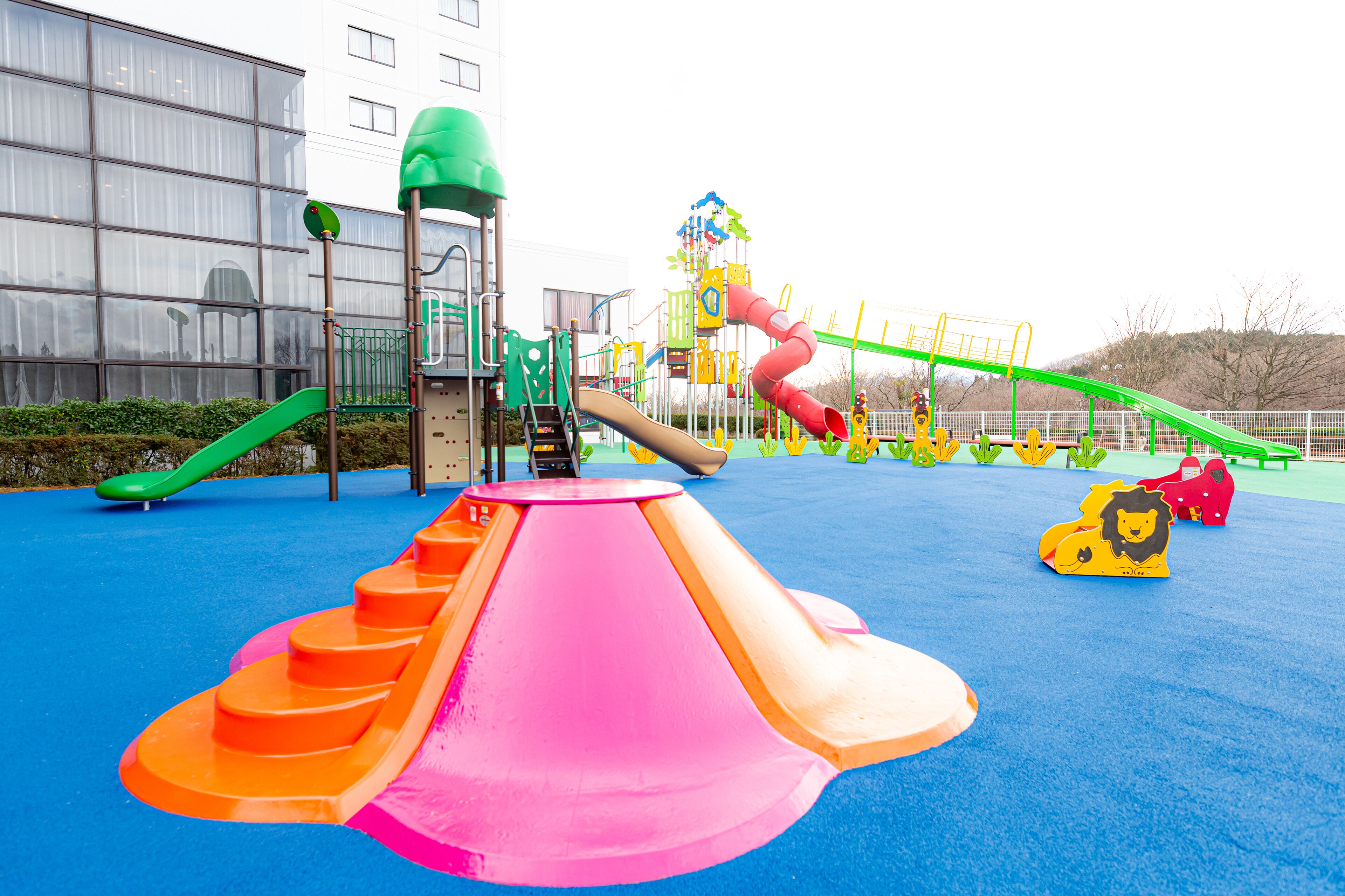 children’s play area – outdoor