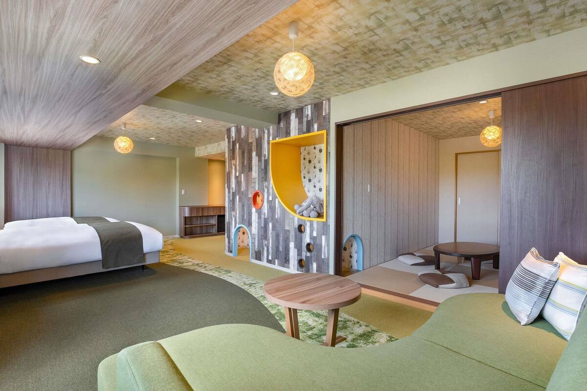 iron/ironing board, free wifi