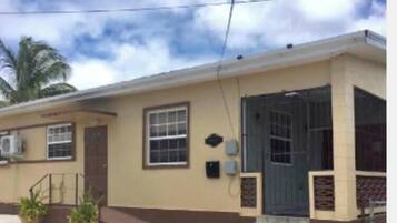 Basic House, 3 Bedrooms | Beach/ocean view