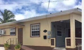 Basic House, 3 Bedrooms | Beach/ocean view