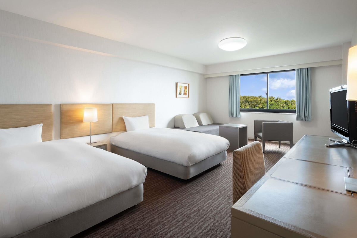 2 bedrooms, in-room safe, free WiFi, bed sheets