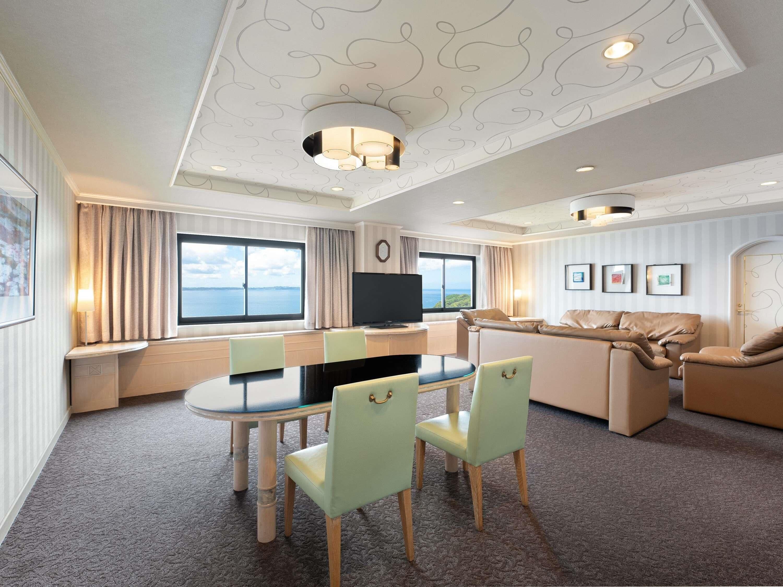 Deluxe Suite, Multiple Beds, Ocean View | 2 bedrooms, in-room safe, free WiFi, bed sheets