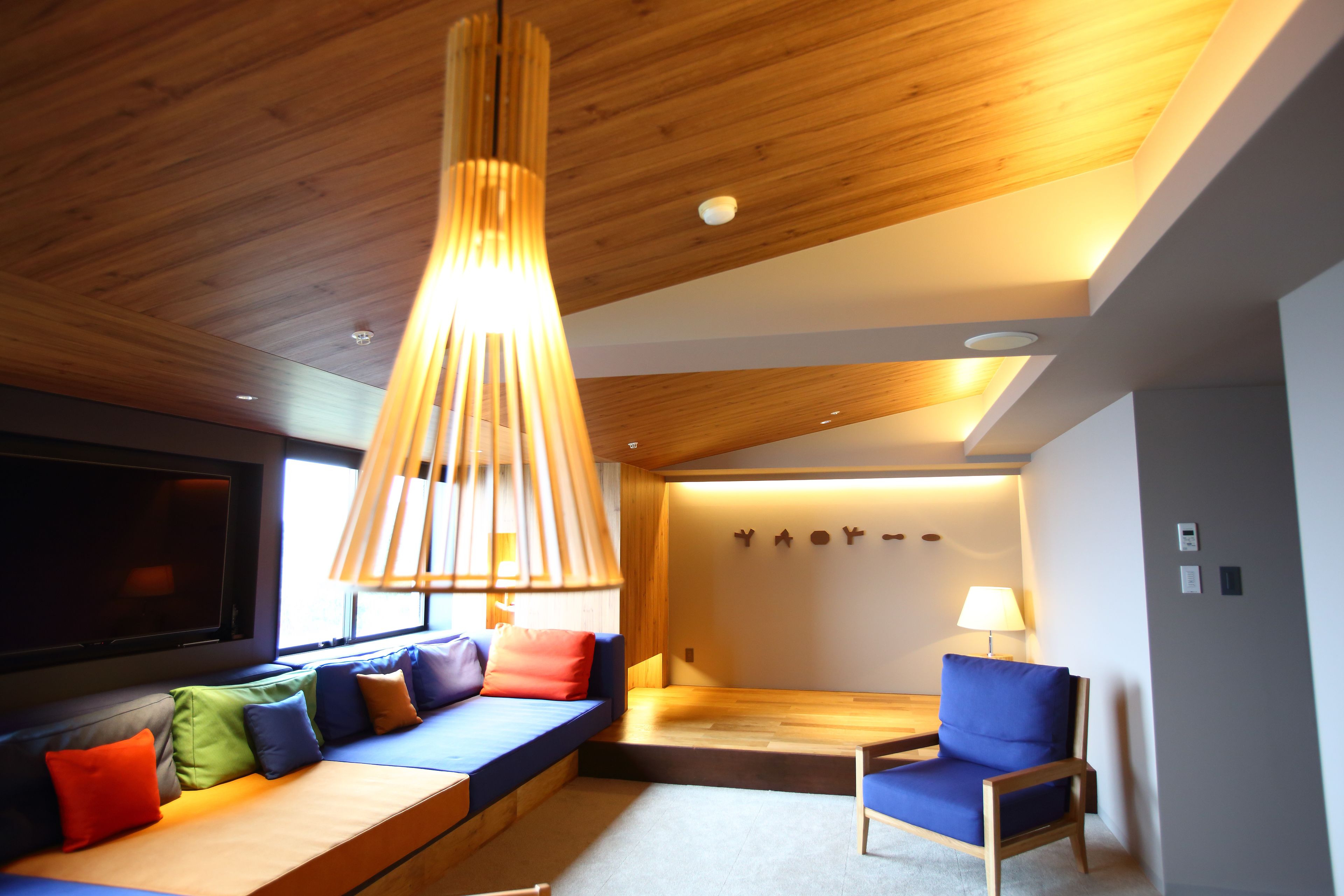 [premium ocean view/ top floor] luxury suite with separate bathroom and toilet (non-smoking) | 2 bedrooms, in-room safe, free wifi, bed sheets