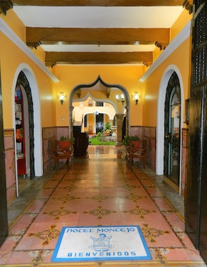Nội thất lối vào