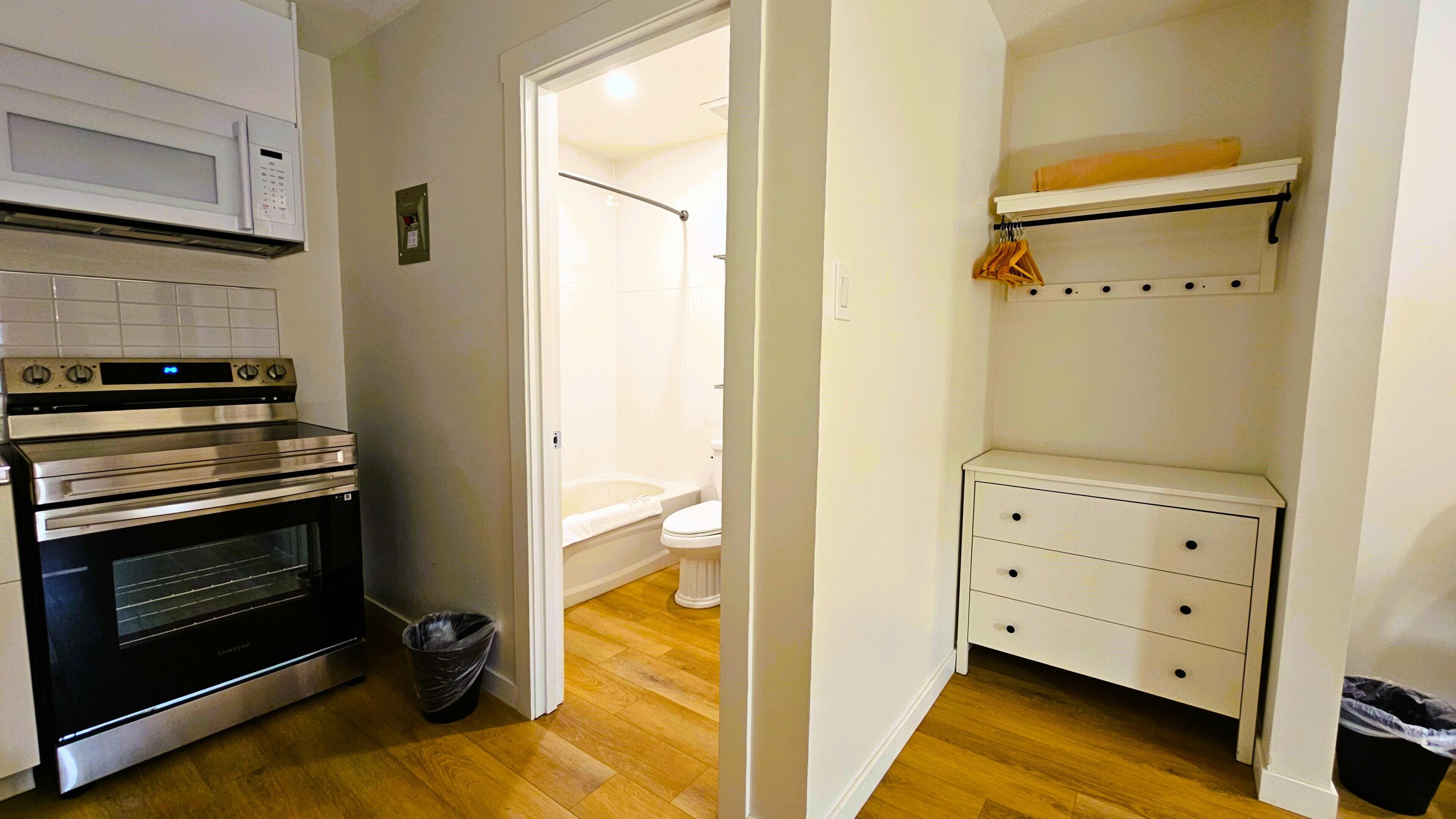 standard double room, 2 queen beds, kitchen | champagne service