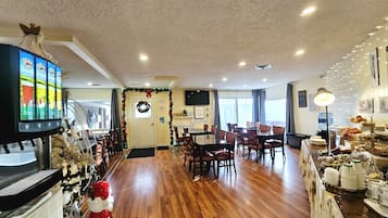 Tägliches inbegriffenes großes Frühstück