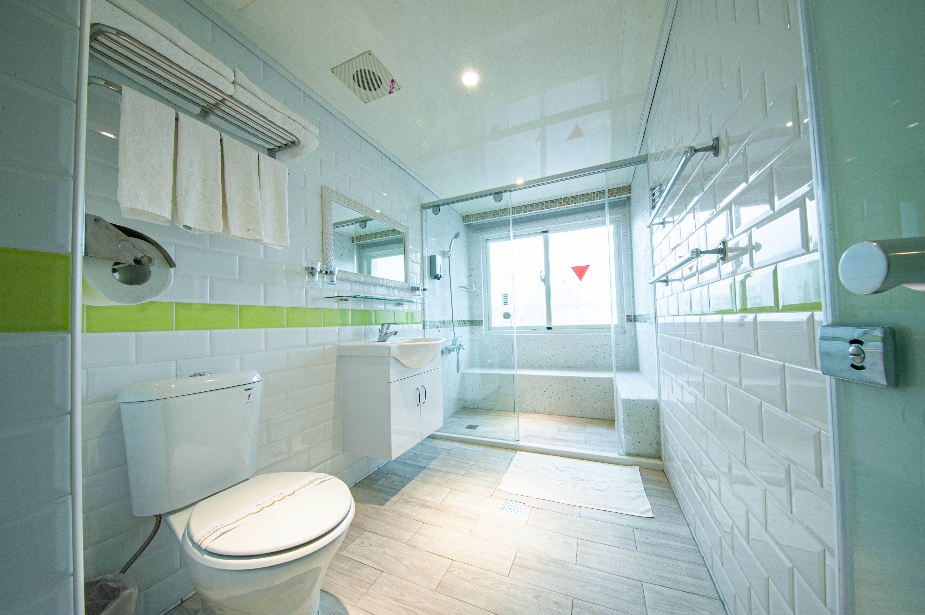 traditional suite | bathroom | hair dryer, towels, shampoo, toilet paper