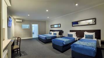 In-room safe, desk, iron/ironing board, free WiFi