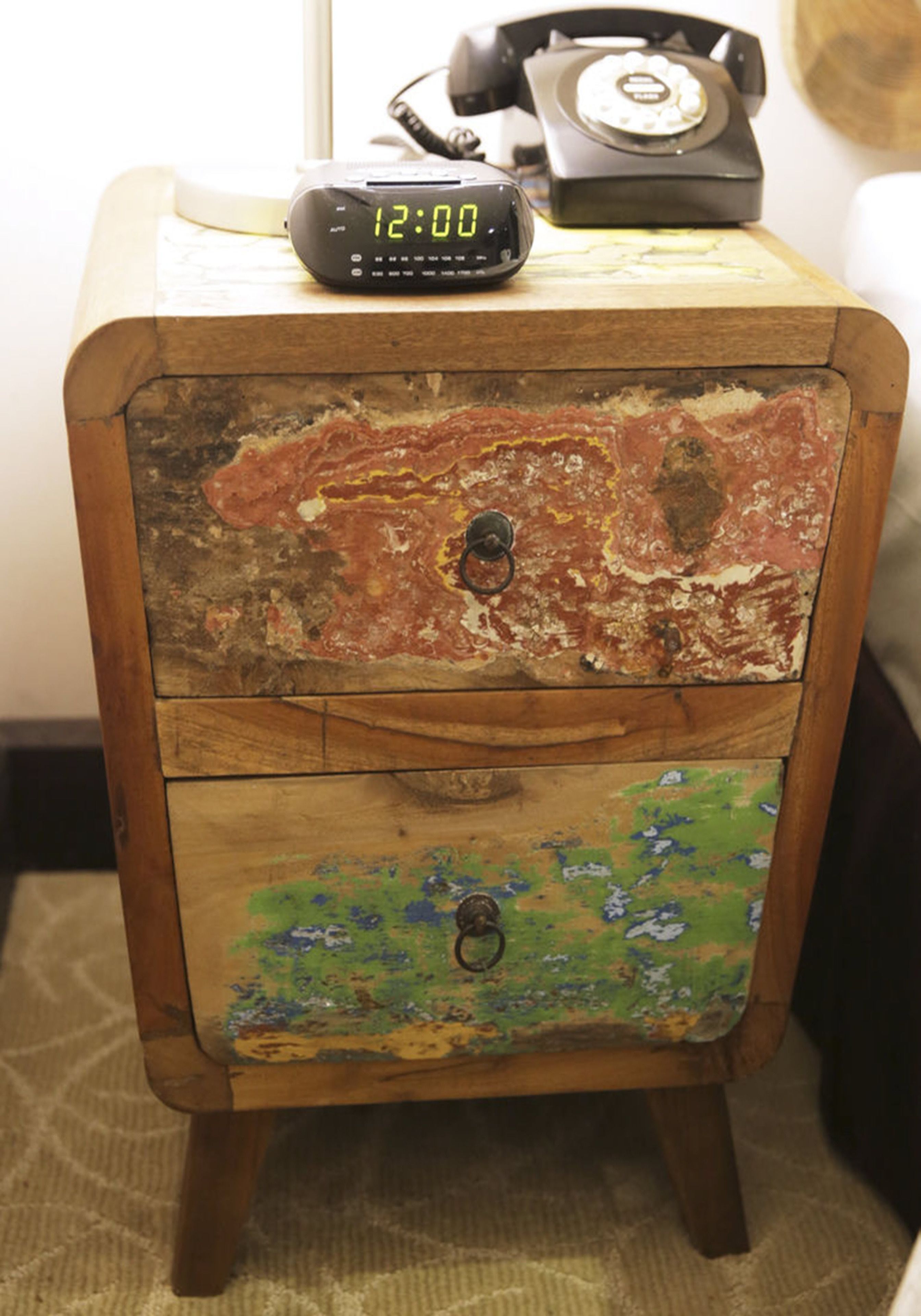 superior king (window) | in-room safe, desk, blackout curtains, soundproofing