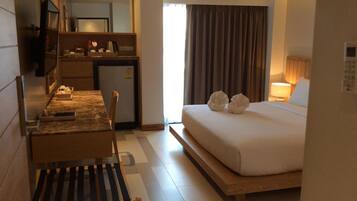 Superior Room, 1 King Bed