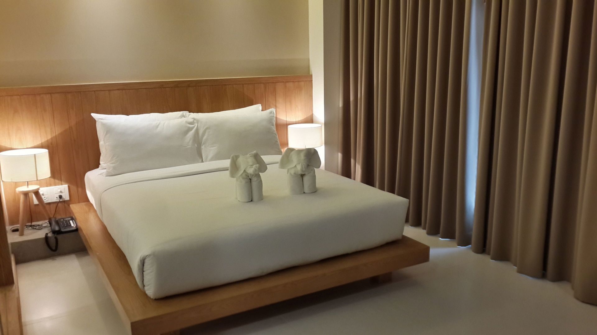 In-room safe, free WiFi