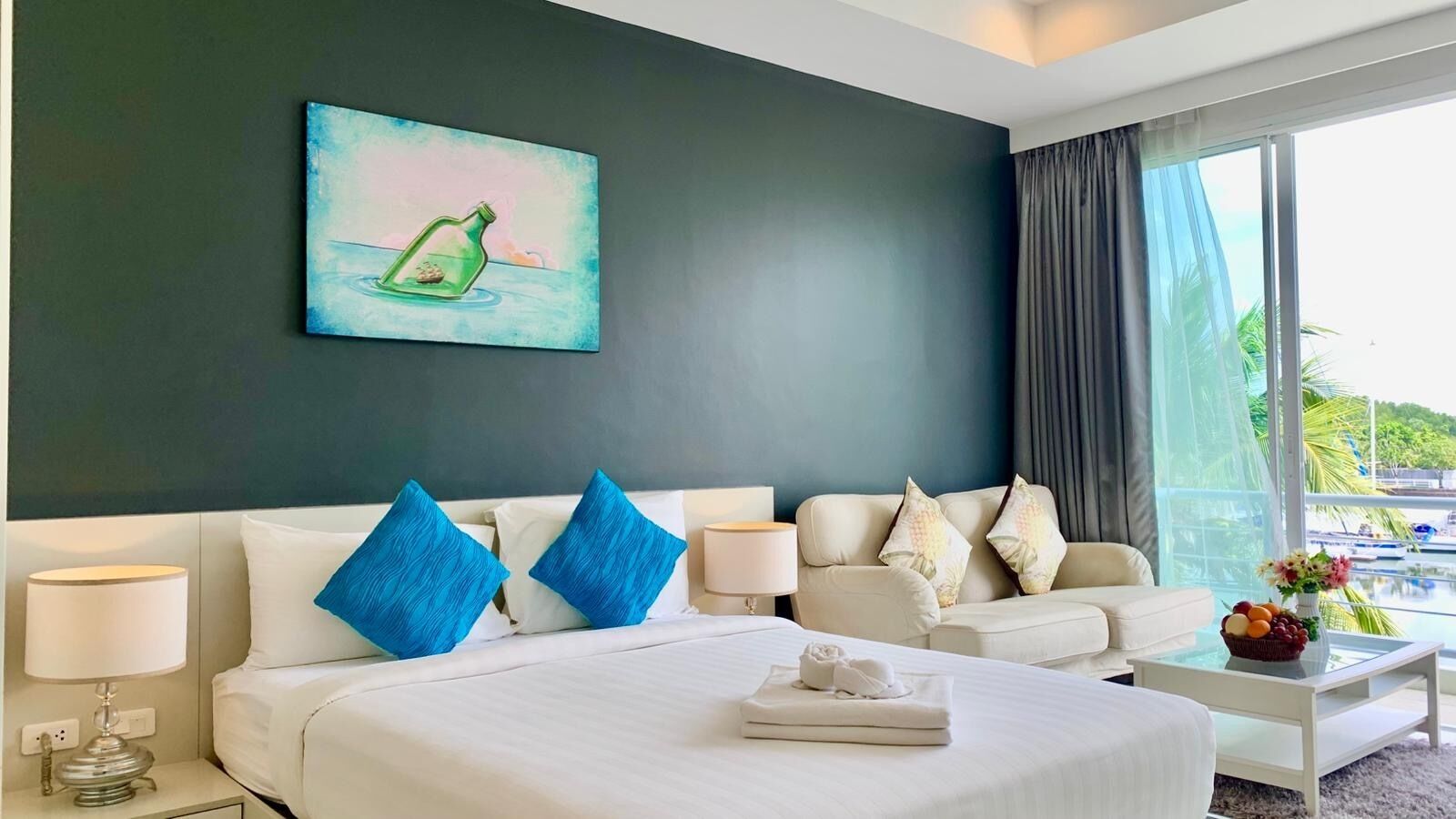 Standaard studio, 1 slaapkamer, niet-roken | Een kluis op de kamer, individueel gedecoreerd, een laptopwerkplek