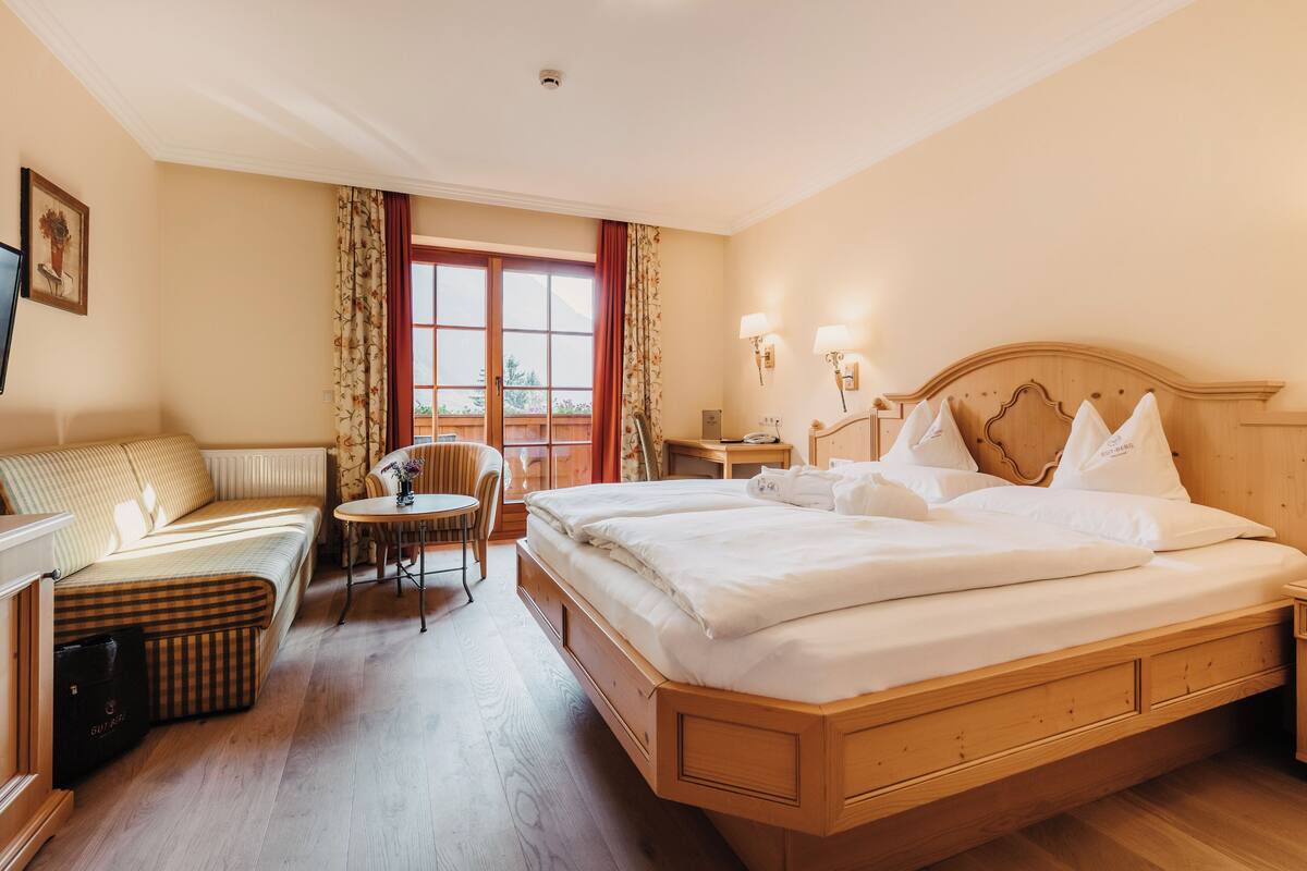 Comfort Double Room, 1 Double Bed with Sofa bed, Balcony | Premium bedding, in-room safe, blackout curtains, free WiFi