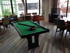 Billiards - Hotel Platon (Chikuma)