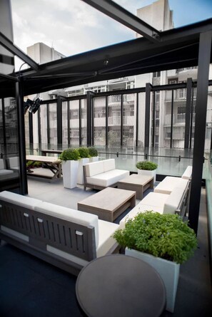 Bar (on property) - Hotel Proverbs Taipei (Taipei)