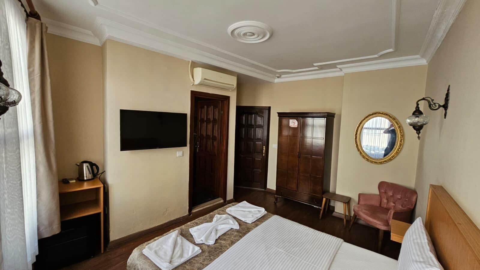 Standard Double Room | Premium bedding, minibar, individually decorated, individually furnished