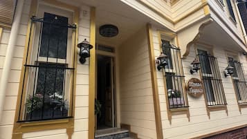 Fachada del alojamiento