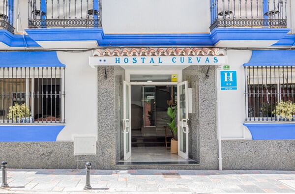Hostal Cuevas - Fuengirola