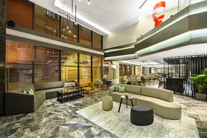 Lobby sitting area - Arts Hotel Istanbul - Special Class (Istanbul)