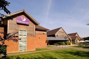 Exterior - Sleep Inn Tewkesbury (Malmesbury)