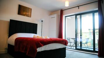 Apartment, Balcony | Iron/ironing board