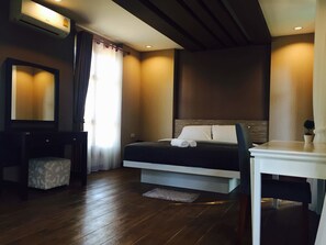 Superior Room | セーフティボックス (室内)、デスク、WiFi (無料)