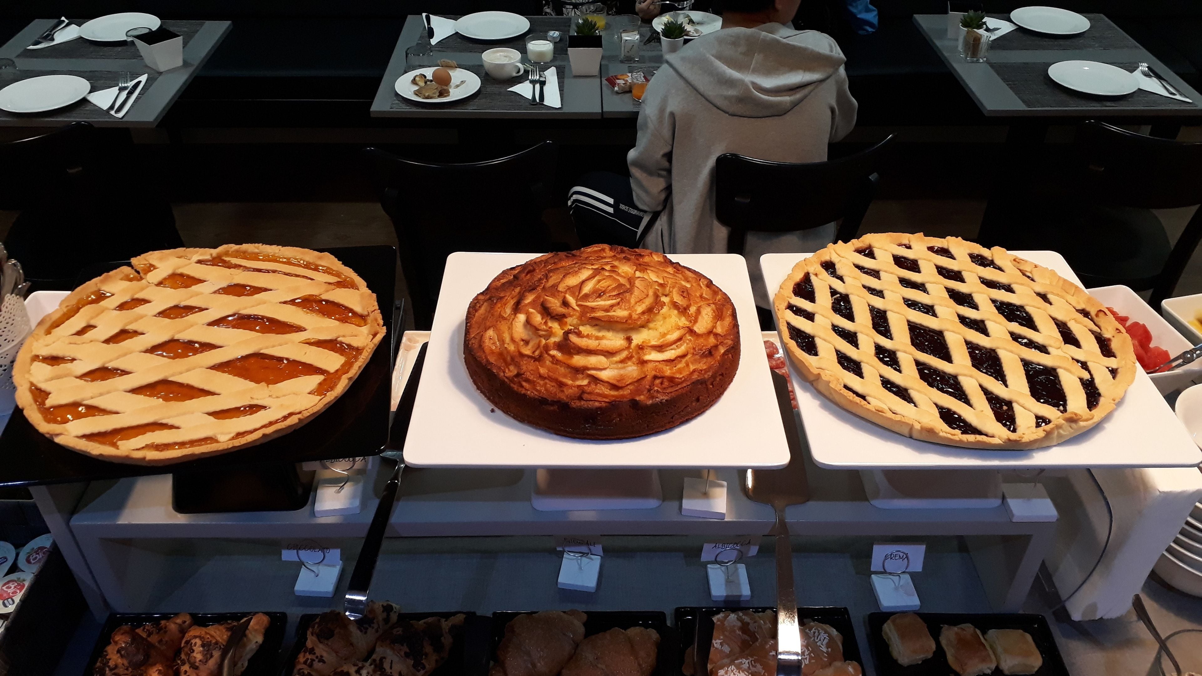 free daily continental breakfast