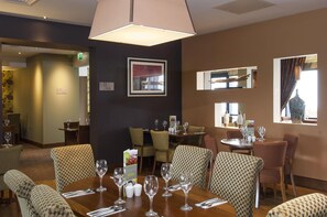 Restaurant - Premier Inn London Stansted Airport (Bishop's Stortford)