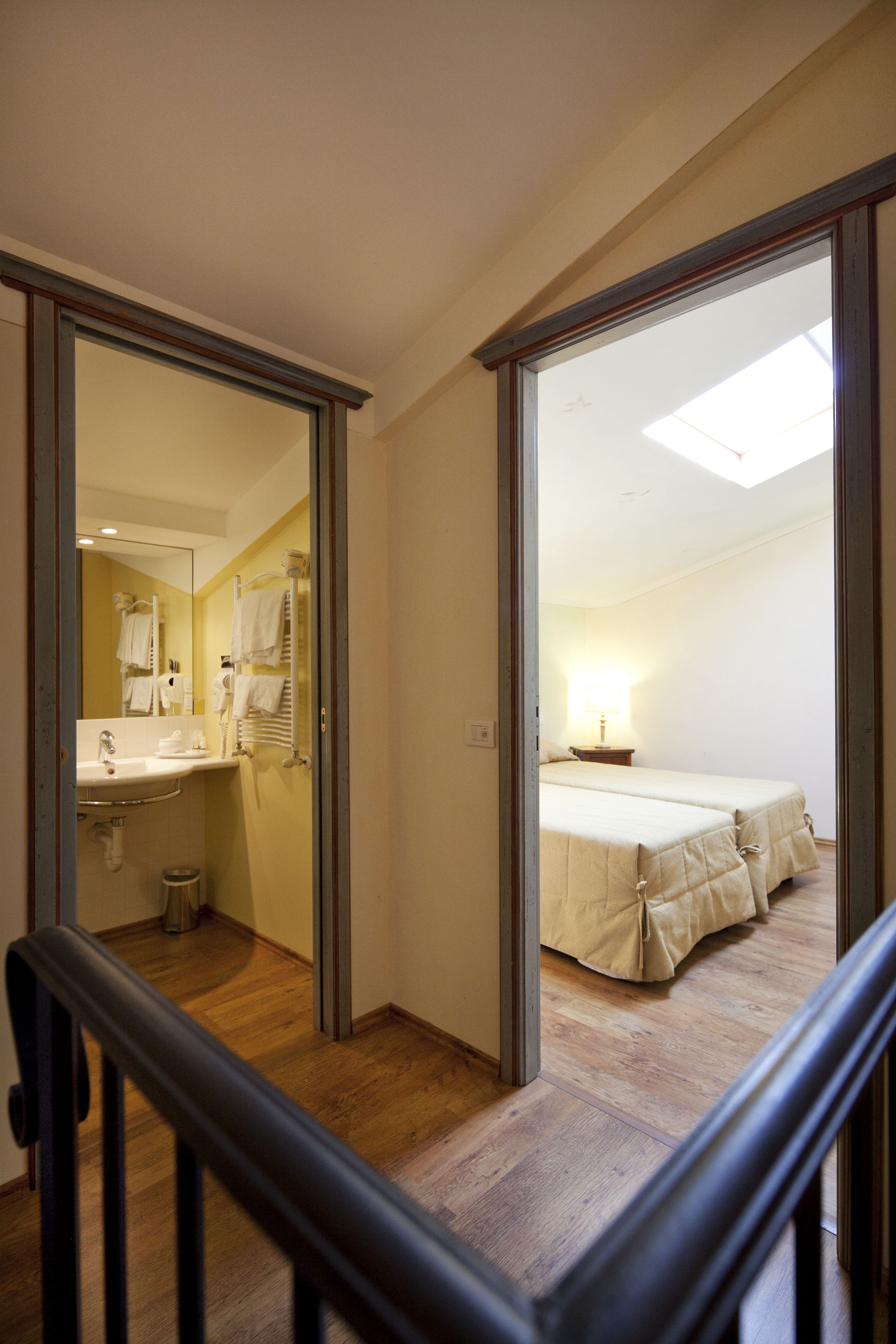 deluxe apartment, 2 bedrooms, 2 bathrooms (trilocale superior) | 2 bedrooms, minibar, in-room safe, soundproofing