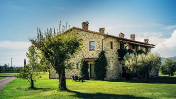 Minibar, Zimmersafe, schallisolierte Zimmer, Bügeleisen/Bügelbrett