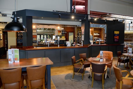 Restaurant. Premier Inn Chessington