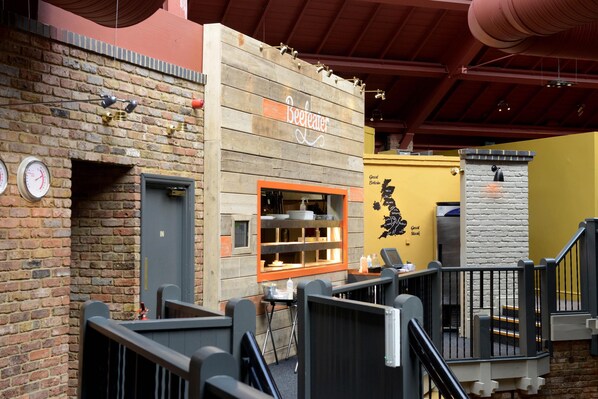 Restaurant - Premier Inn Chessington (Chessington)