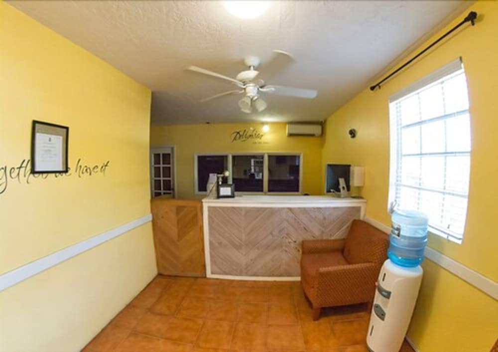 Royal Palm Hotel by null