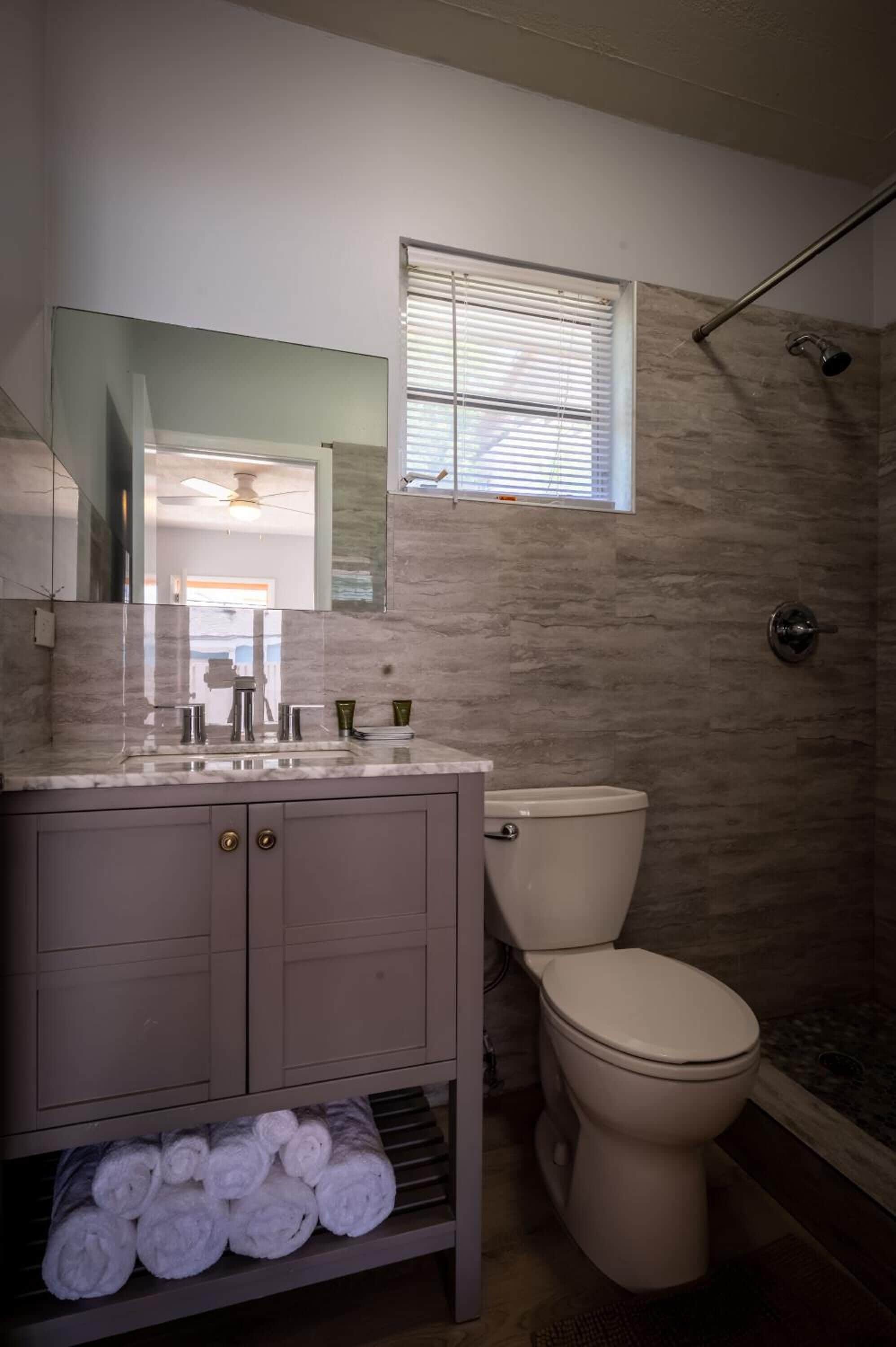 shower, free toiletries, towels