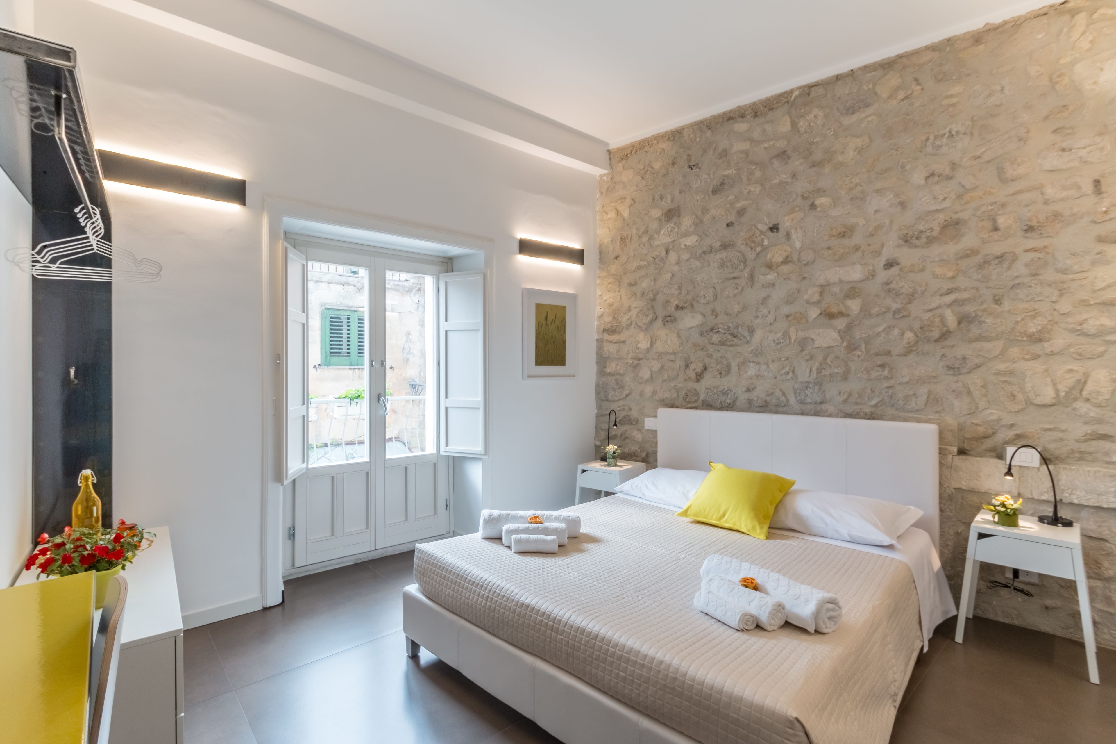 Superior tweepersoonskamer, 1 slaapkamer, uitzicht op de stad | Lakens van Egyptisch katoen, luxe beddengoed